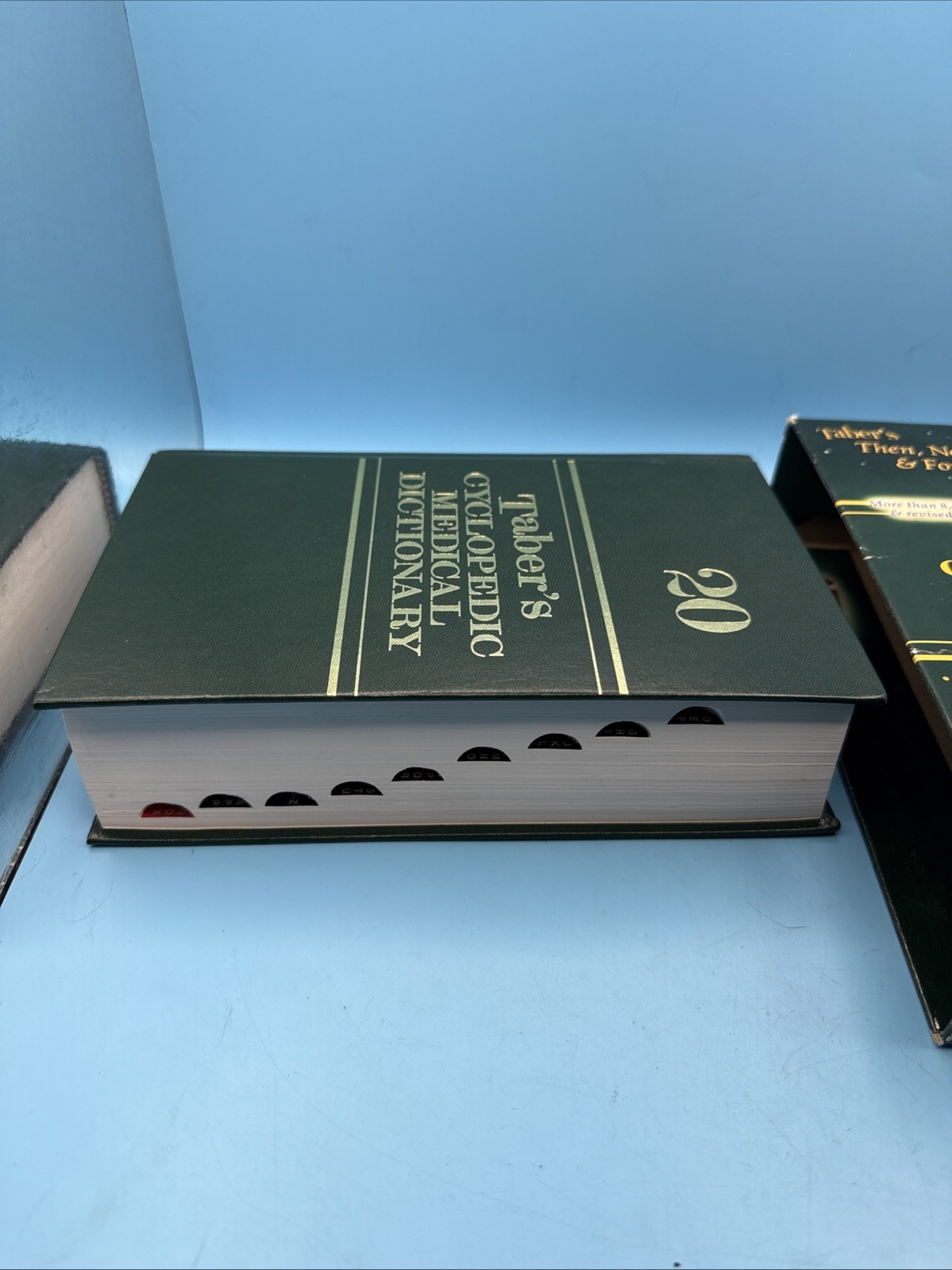 Taber’s Cyclopedic Medical Dictionary : Thumb-Indexed Version by Donald Venes