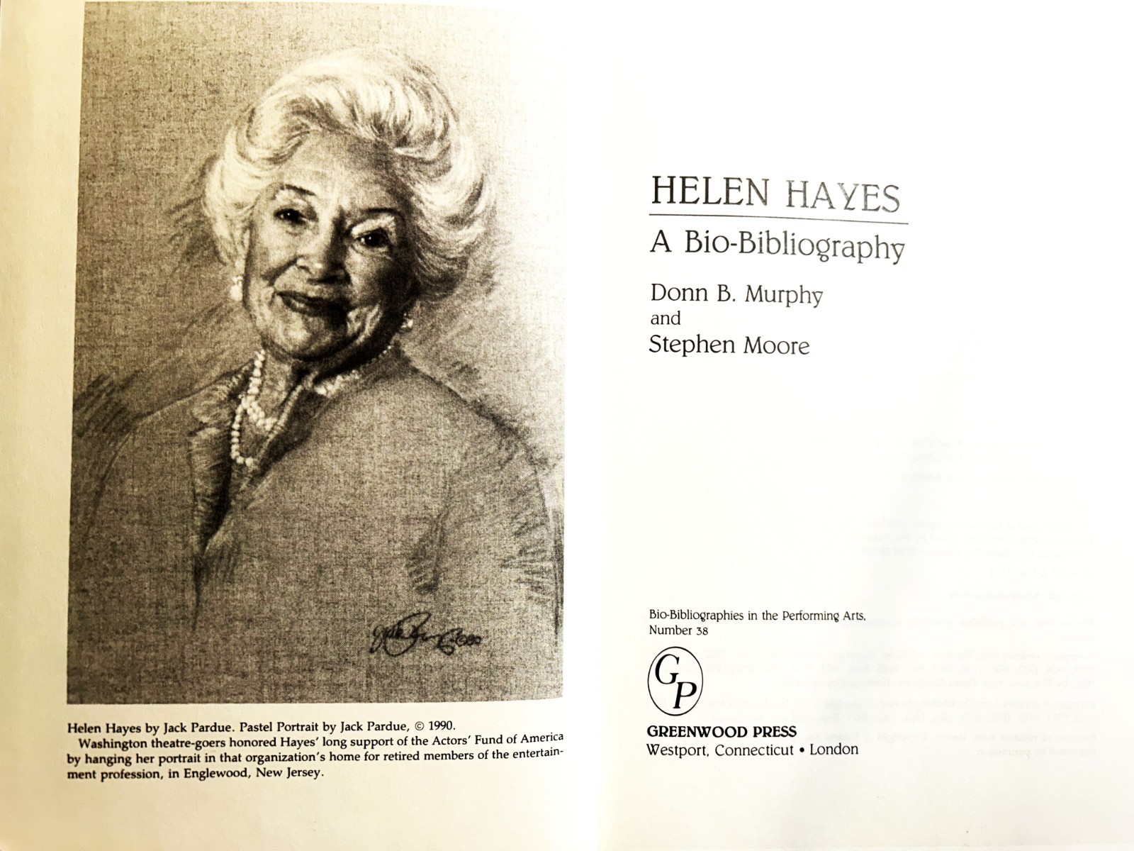 1993 1st EDITION HC BOOK “HELEN HAYES A BIO-BIBLIOGRAPHY” Murphy/Moore Actress