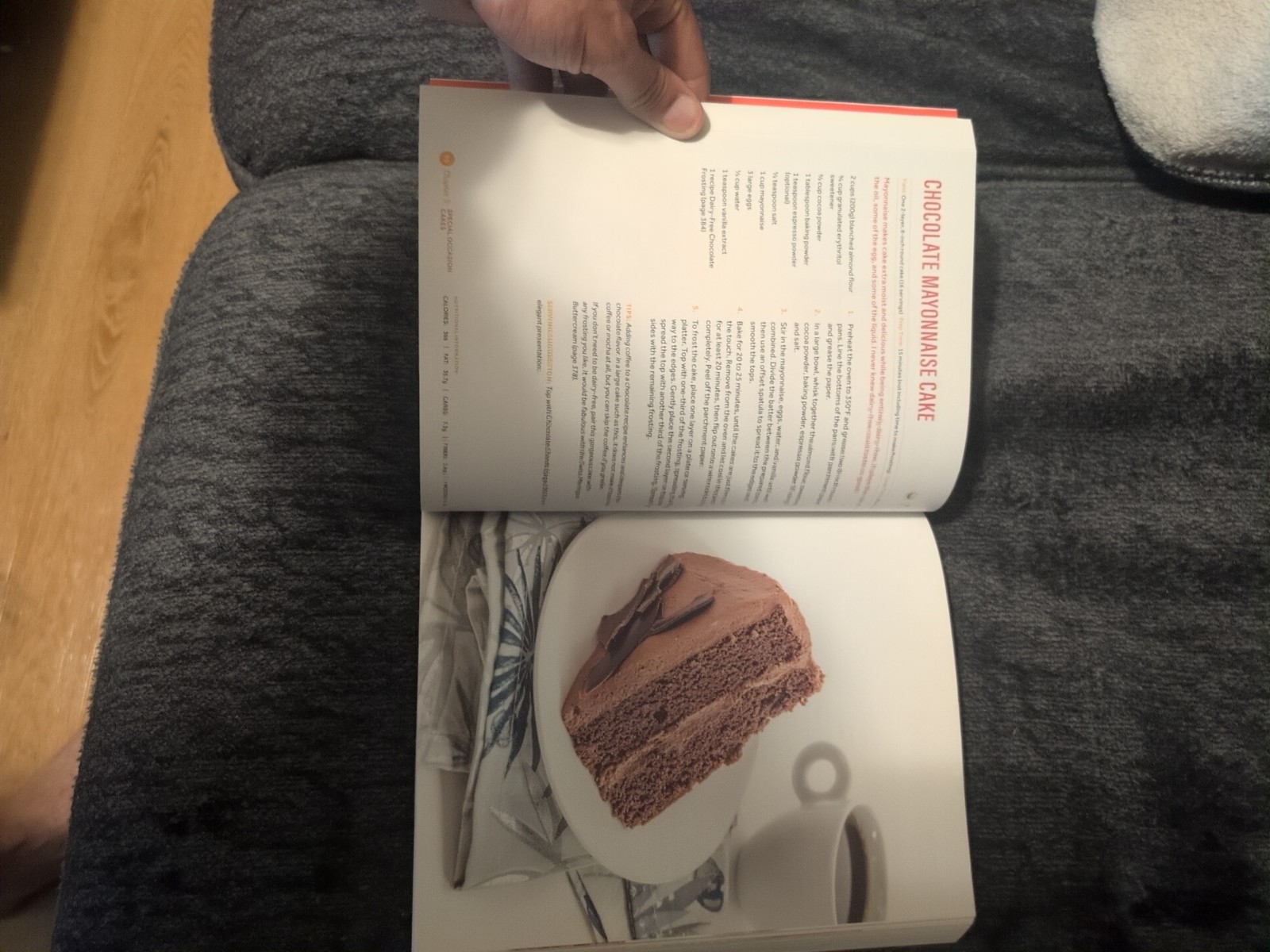Big Book of Ketogenic Baking – Paperback By Ketchum, Carolyn – VERY GOOD