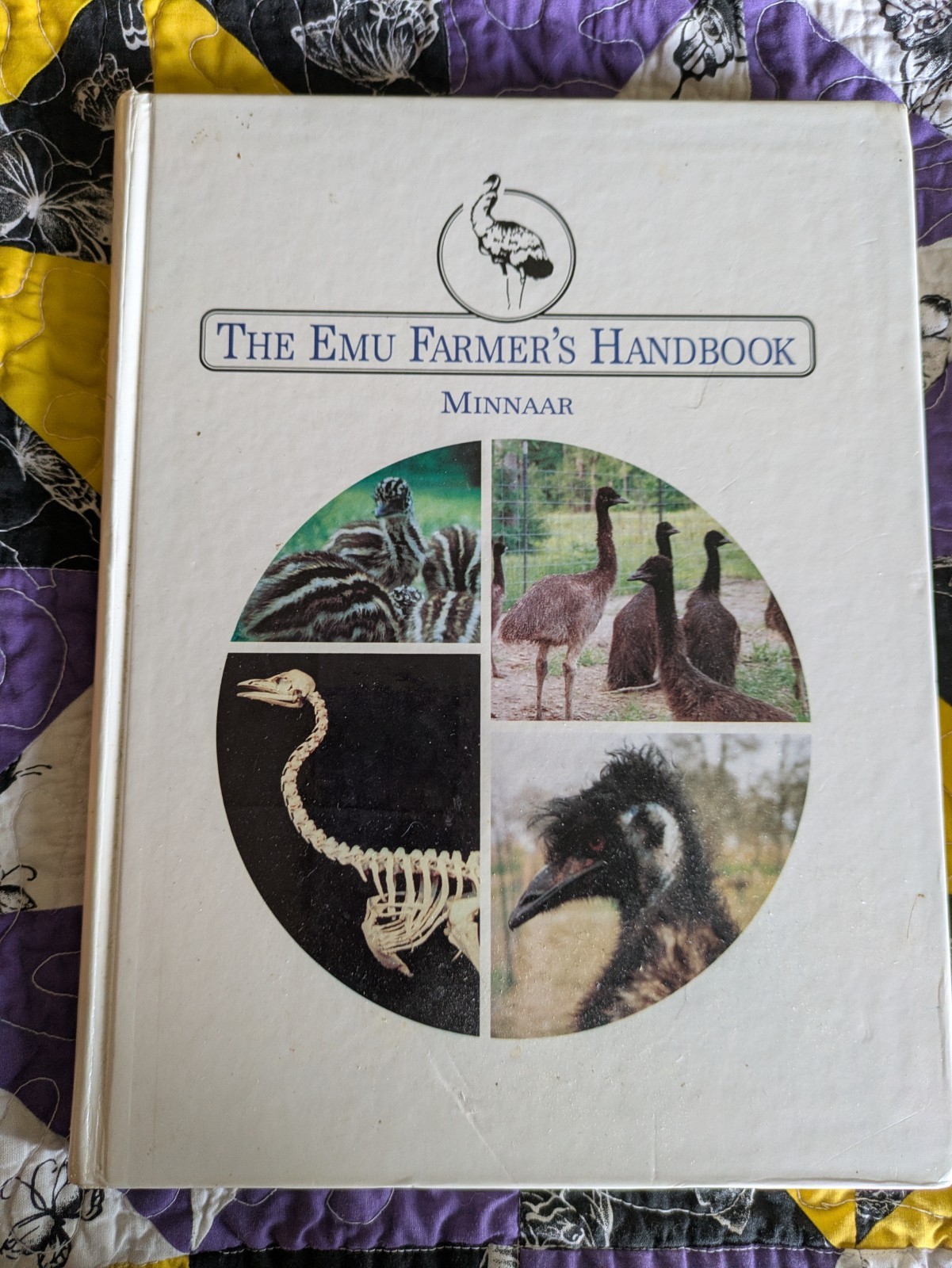 Emu Farmer’s Handbook by Phillip Minnaar and Maria Minnaar (1994, Hardcover)