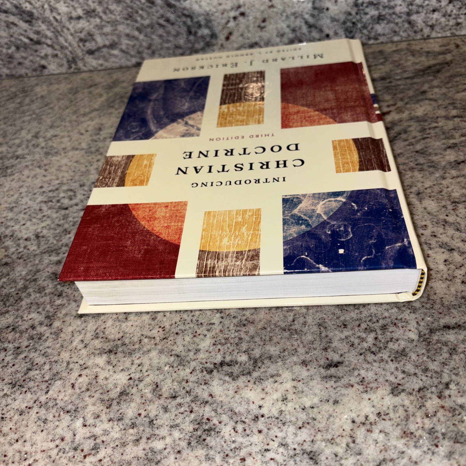 Introducing Christian Doctrine – Hardcover By Erickson, Millard J. – GOOD