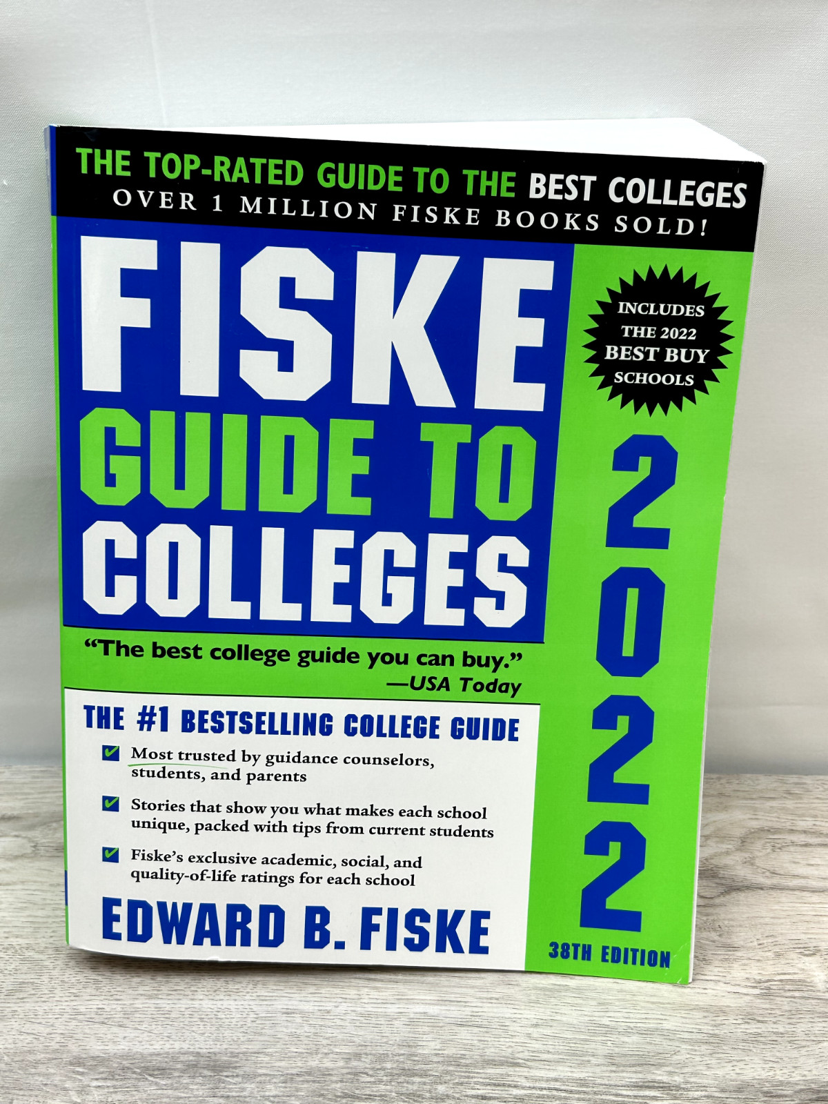 Fiske Guide to Colleges 2023 by Edward Fiske (2022, Trade Paperback, Revised…
