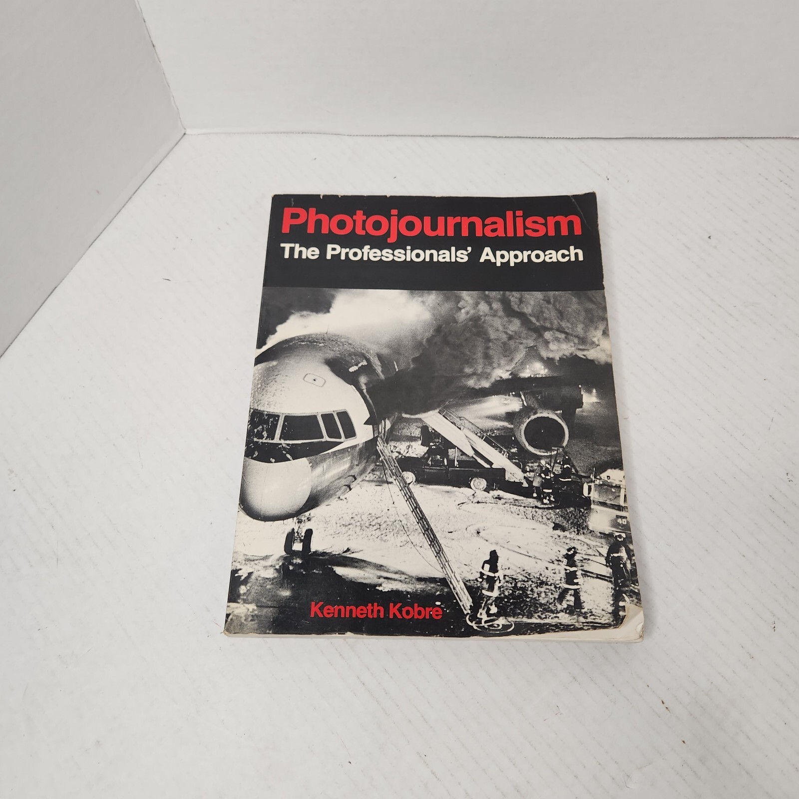Photojournalism : The Professionals’ Approach Kenneth Kobre 1980 Trade PB READ