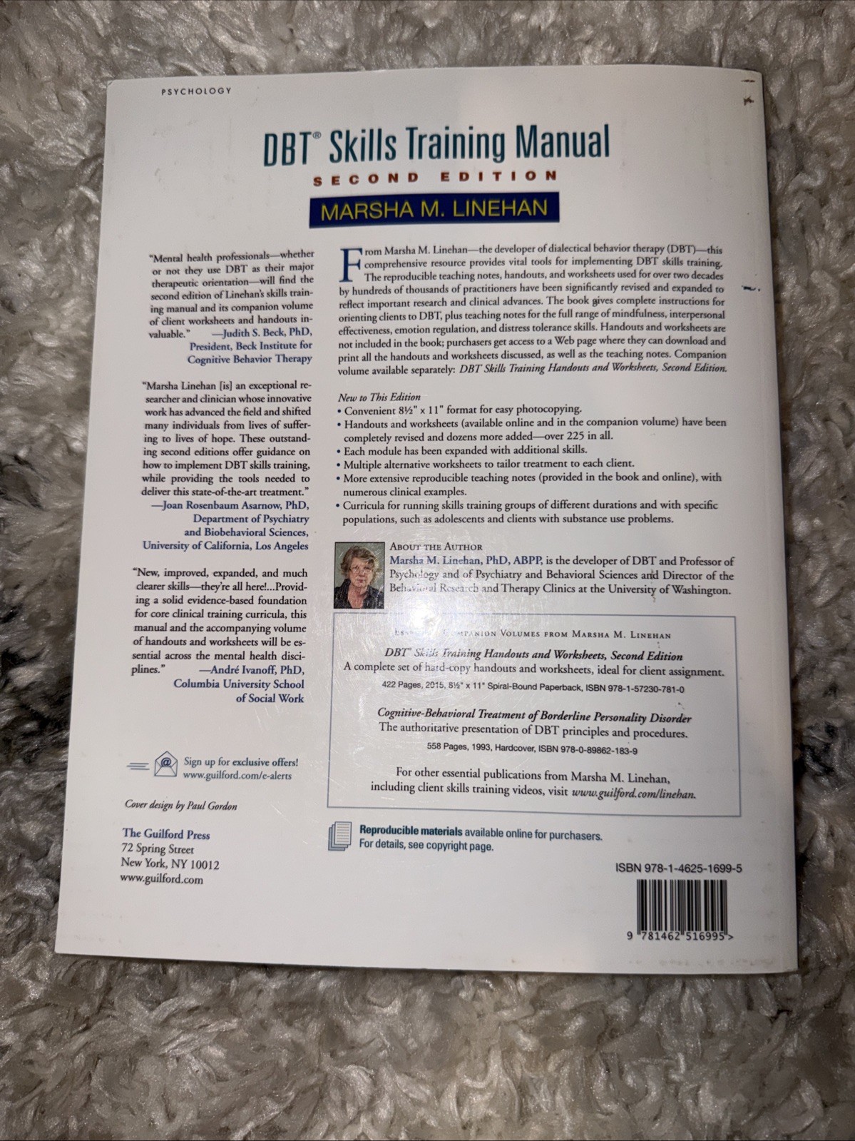 DBT Skills Training Manual by Marsha M. Linehan (2014, Trade Paperback) LIKE NEW