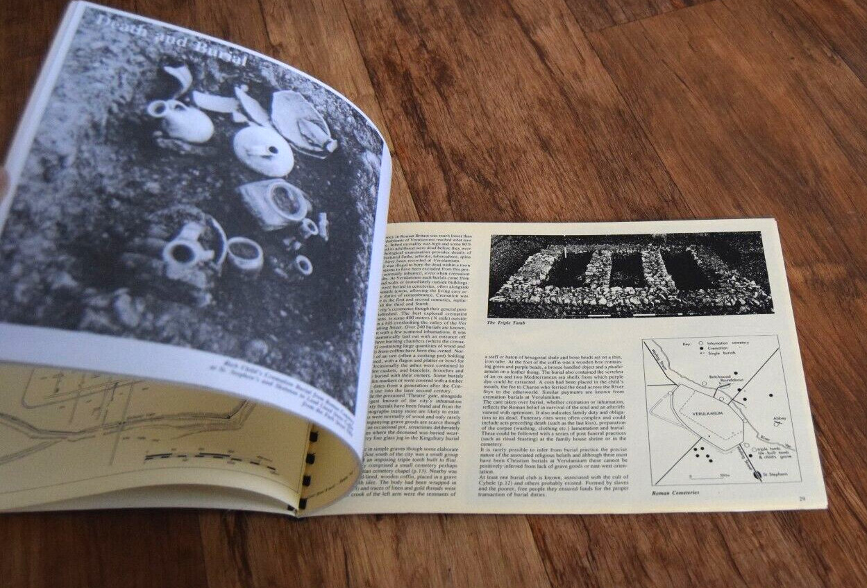 Verulamium Davies Saunders archaeology 1986 Roman PB booklet vintage St Albans