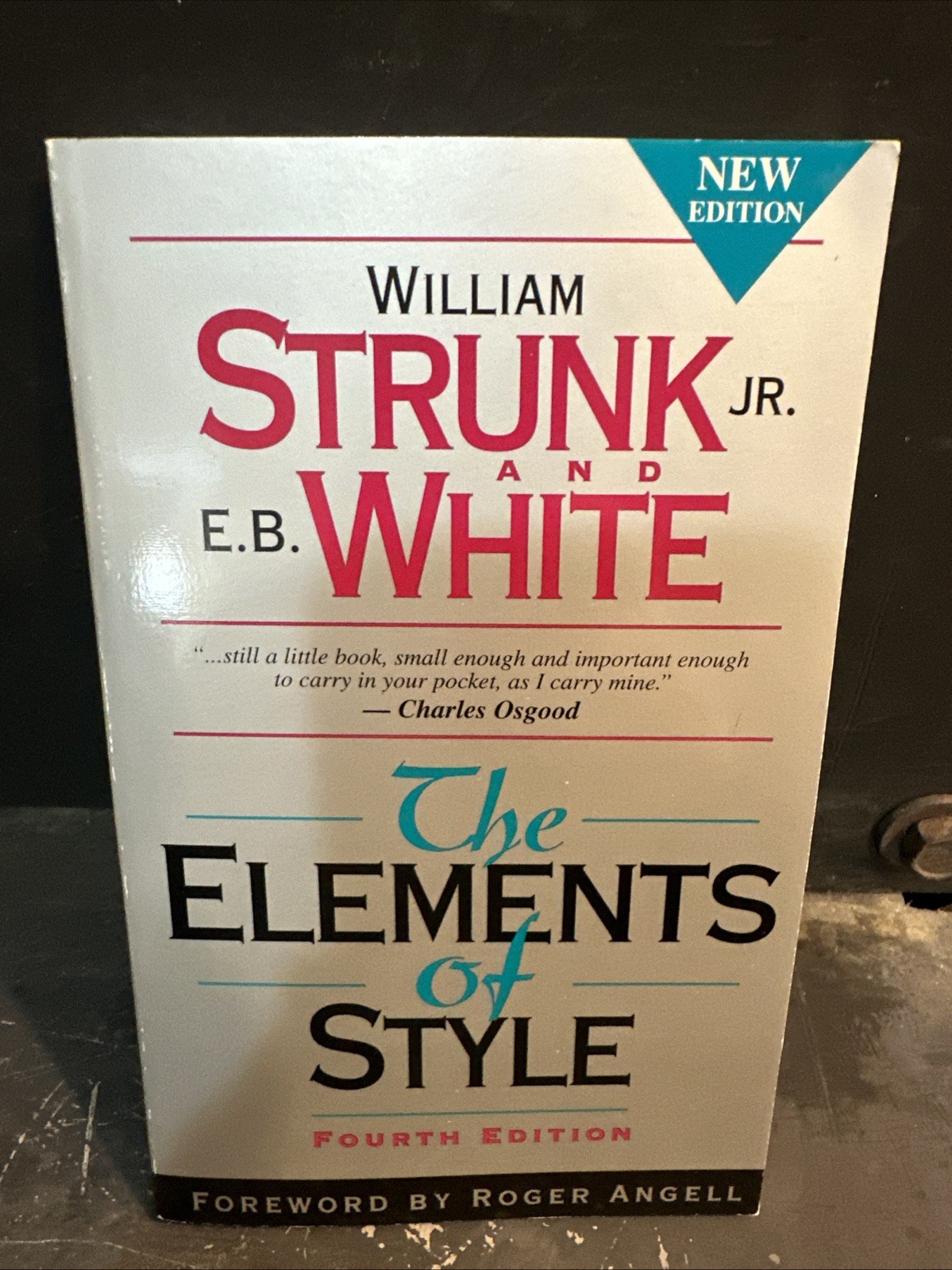 The Elements of Style, Fourth Edition – Paperback – excellent condition
