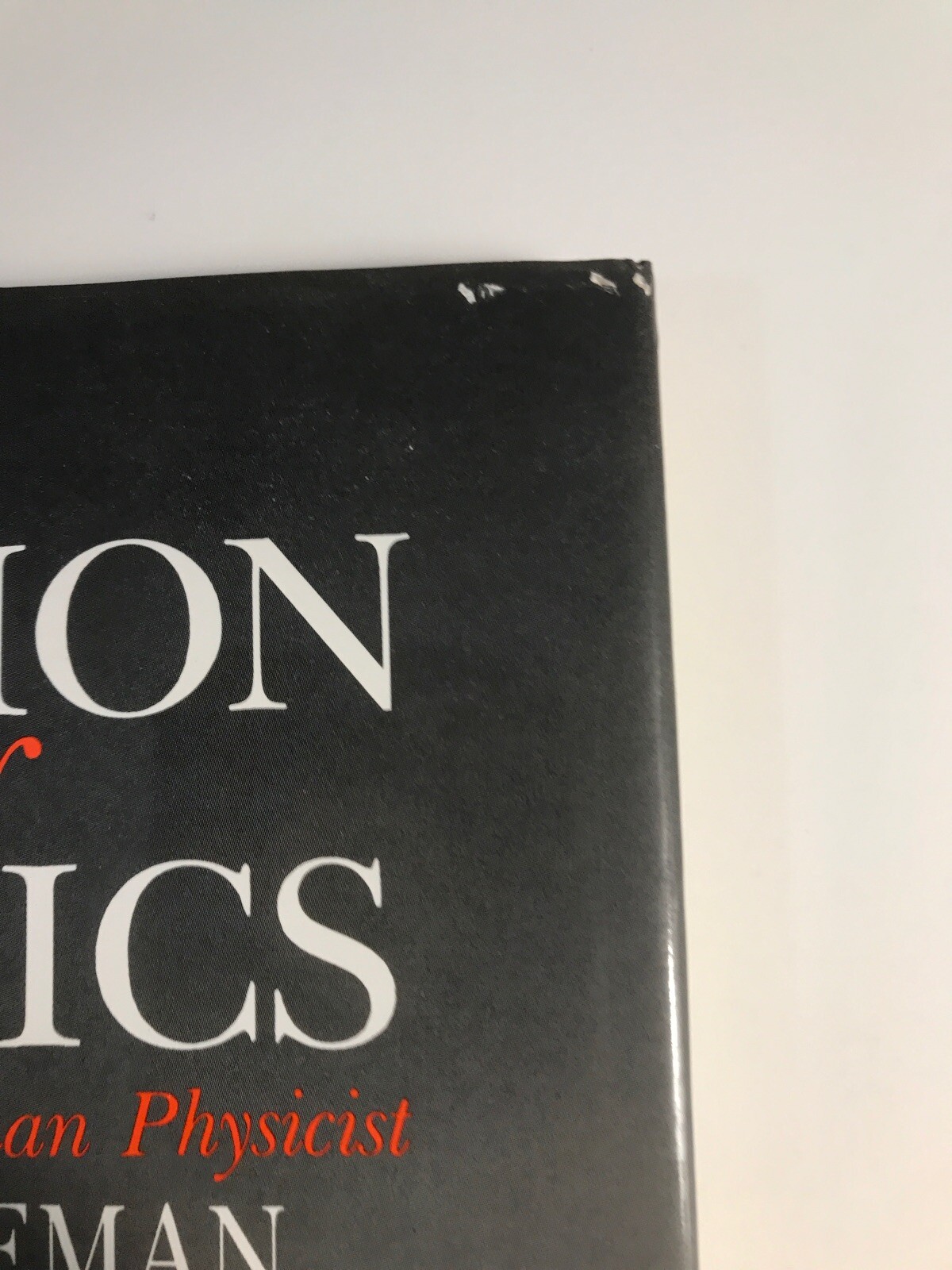 A Passion for Physics A Story of a Woman Physicist By Joan Freeman – Like New