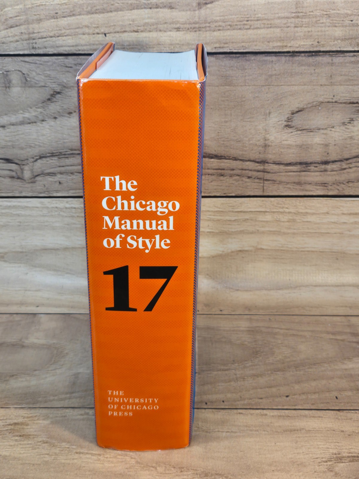 The Chicago Manual of Style 17th Edition Hardcover Writer Editor Publisher Guide