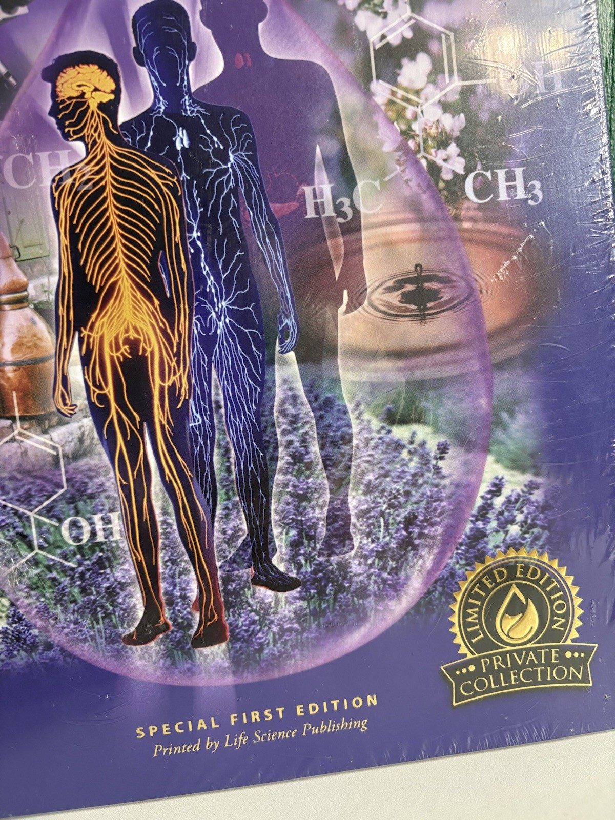 Essential Oils Desk Reference – Private Collection 1st Edition Hardcover Book