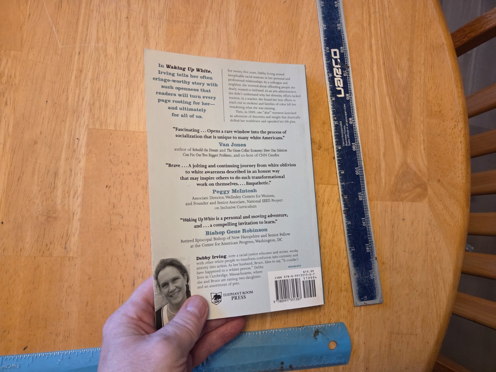 Waking up White : And Finding Myself in the Story of Race by Debby Irving (2014,
