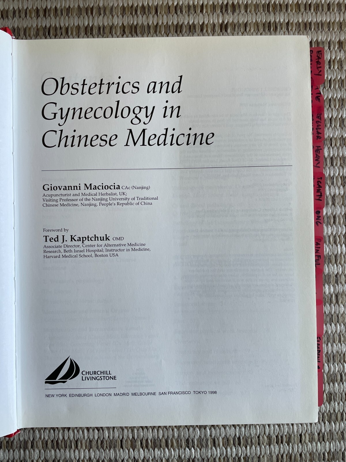 Obstetrics and Gynecology in Chinese Medicine by Giovanni Maciocia (1998,…
