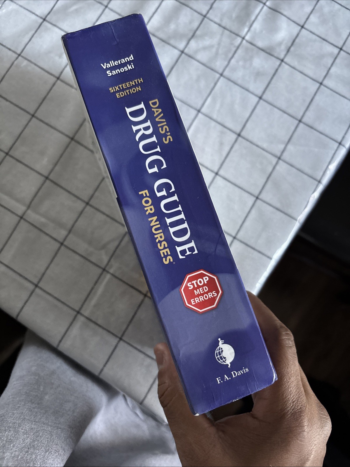 Davis’s Drug Guide for Nurses by Cynthia A. Sanoski 2018,