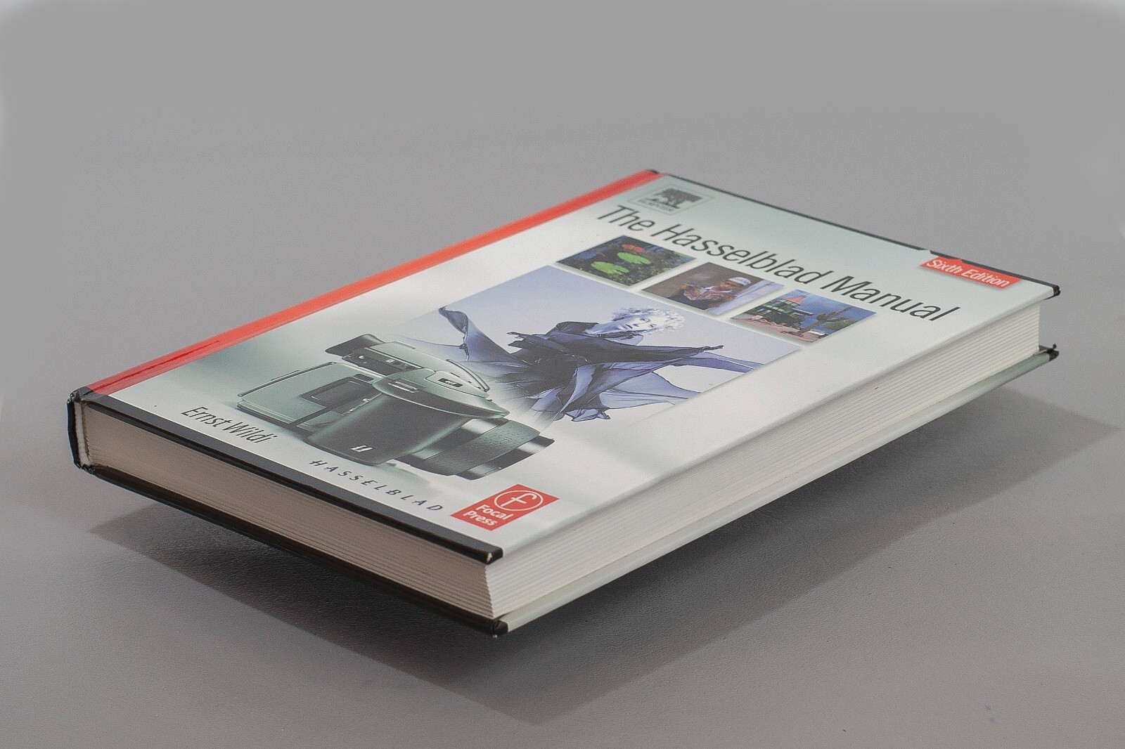 MINT++ condition The Hasselblad Manual by Ernst Wildi 360 pages