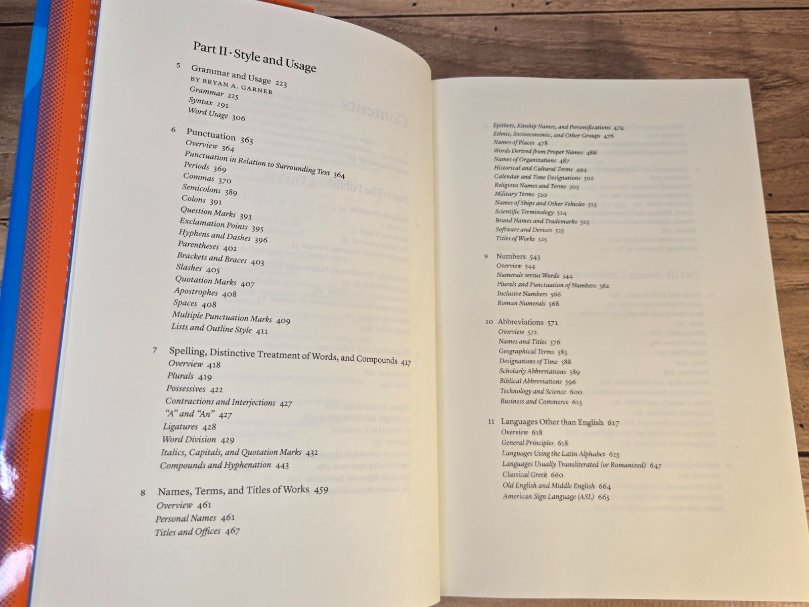 The Chicago Manual of Style 17th Edition Hardcover Writer Editor Publisher Guide