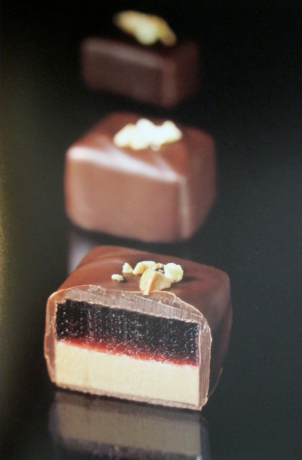 Chocolates and Confections: Formula, Theory, and Technique for the Artisan C…