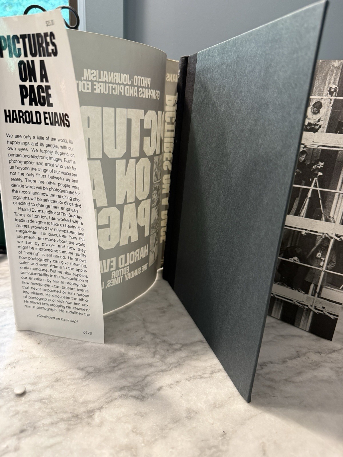 Pictures on a Page Harold Evans 1978 Hardcover DJ Photojournalism 1st Ed USA