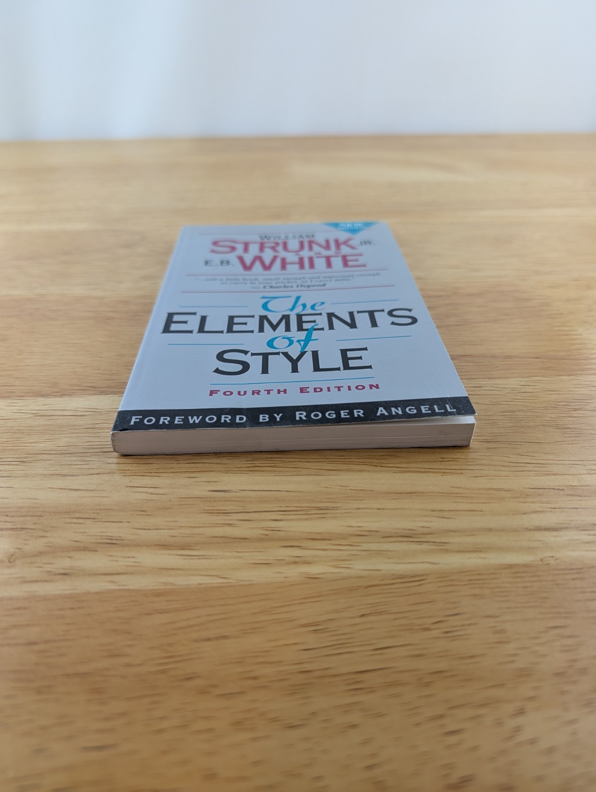 The Elements of Style, Fourth Edition – Paperback – Good