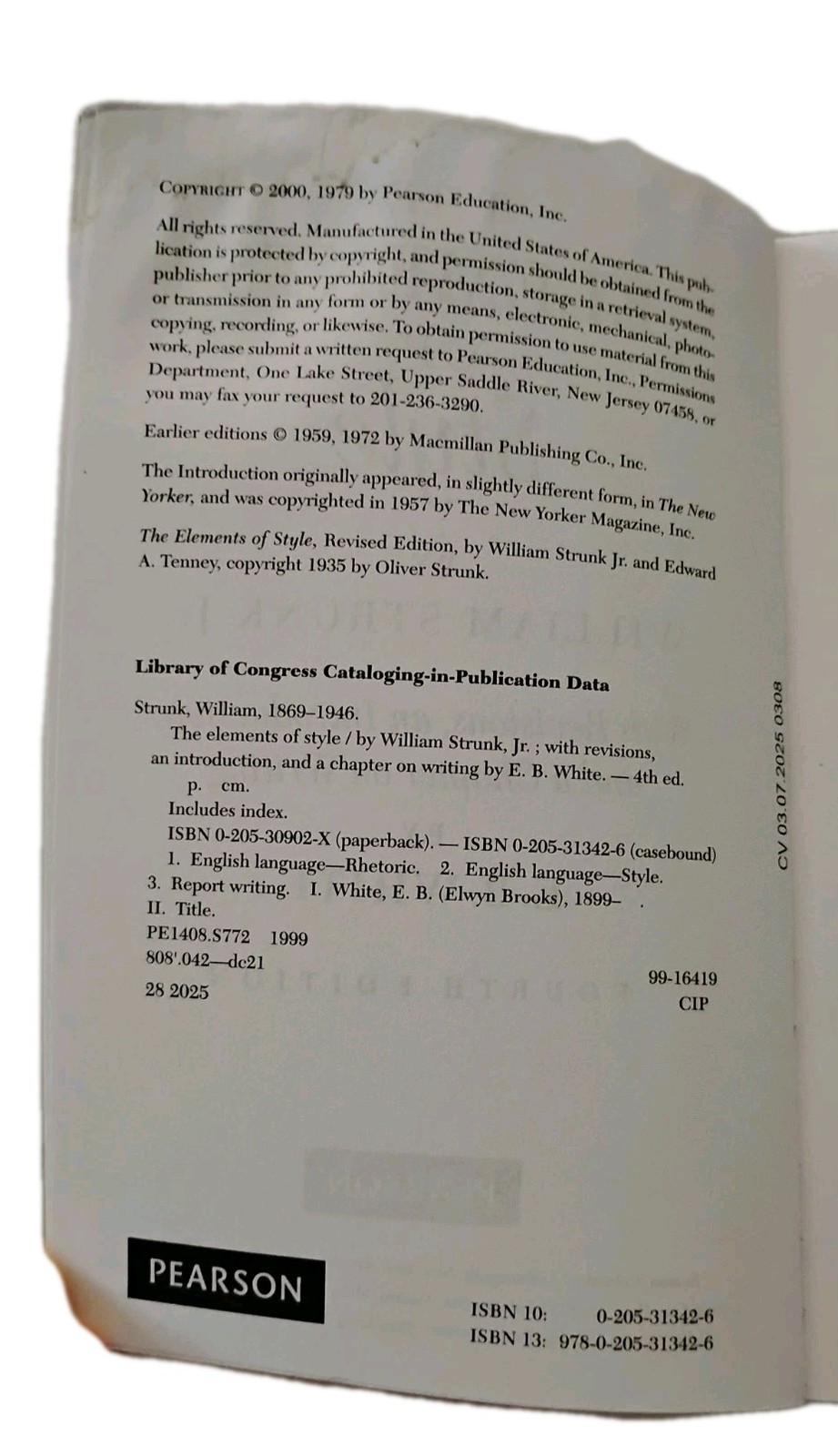 William Strunk Jr & E.B. White, The Elements of Style, Fourth Edition, Paperback