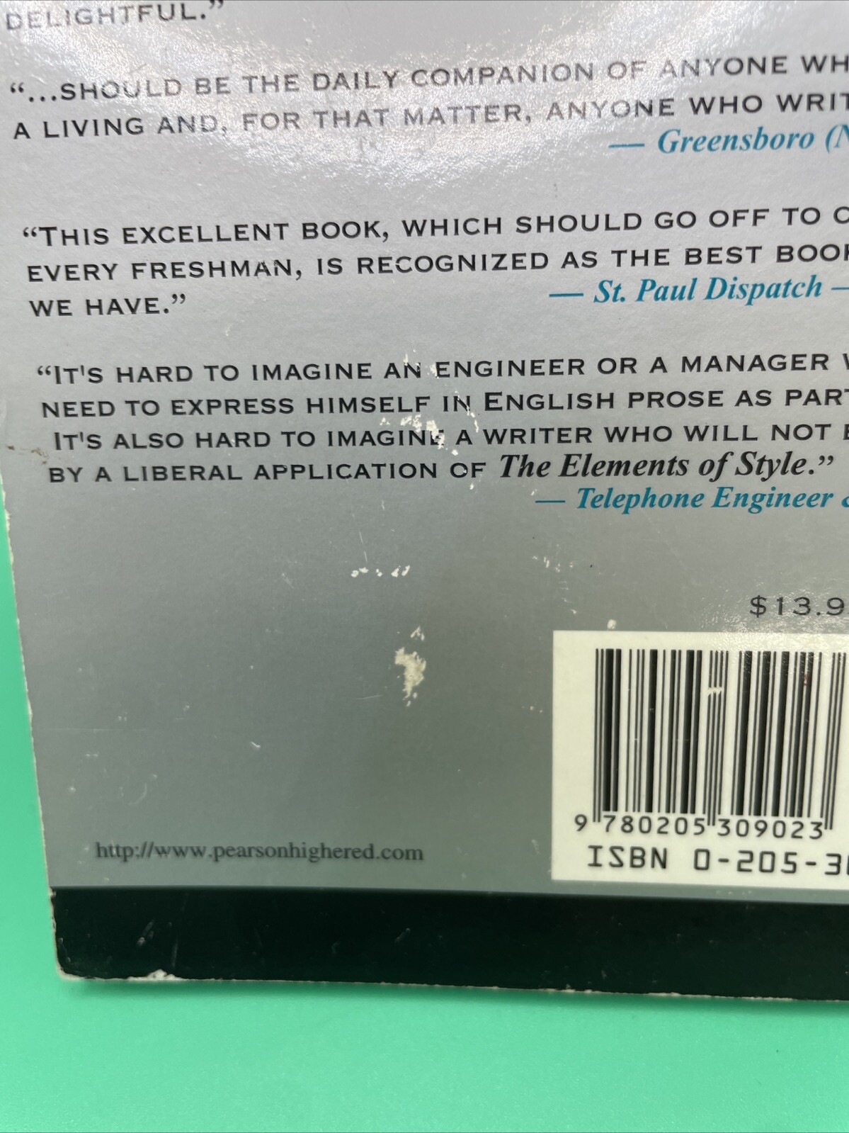 The Elements of Style by E. White, William Strunk Jr. and William Strunk (1999,