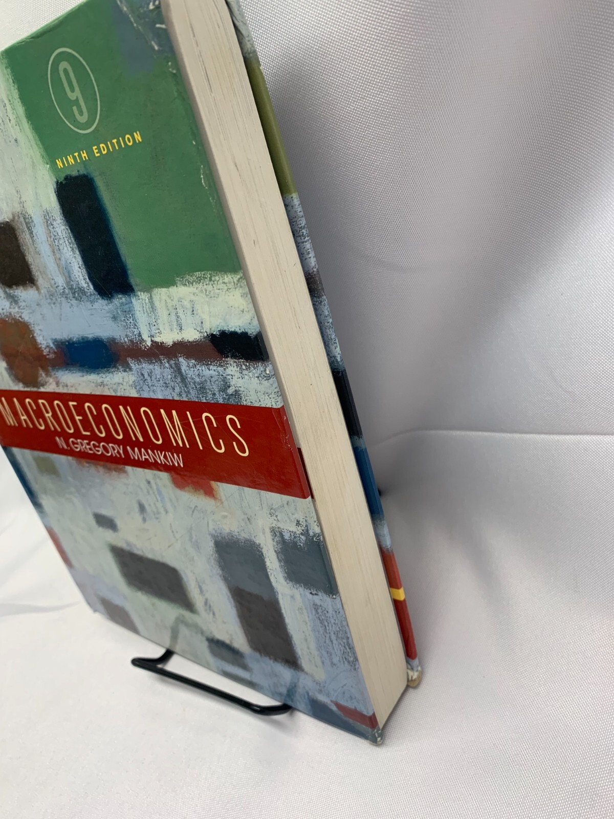 Macroeconomics by N. Gregory Mankiw- 9th Edition -Hardcover*Used