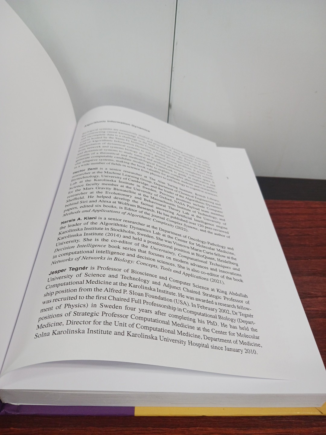Algorithmic Information Dynamics: A Computational Approach to Causality with App