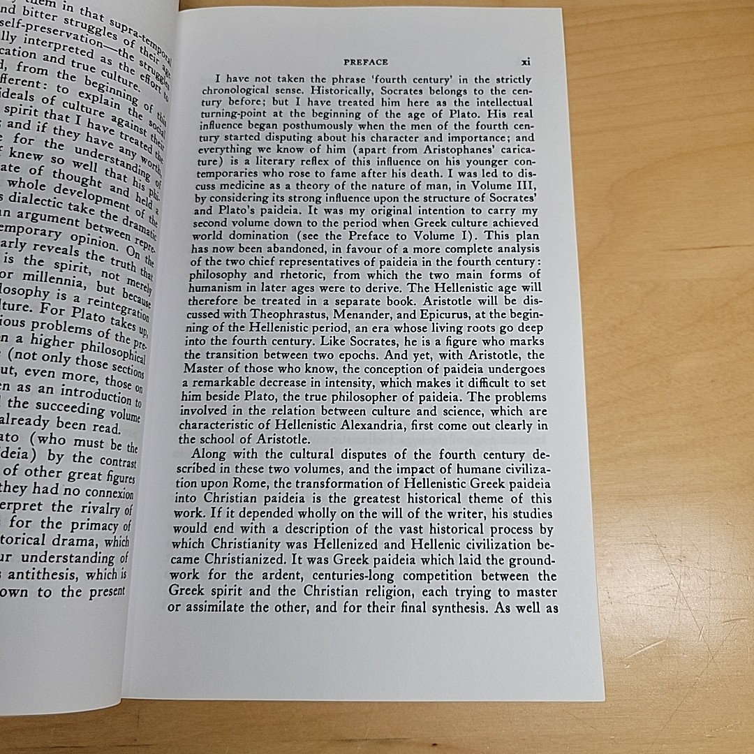 Paideia the Ideals of Greek Culture Volume 2 In Search of the Divine Center